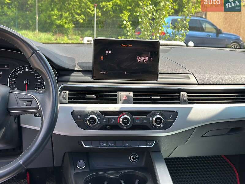 Универсал Audi A4 2018 в Киеве