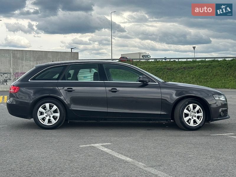 Универсал Audi A4 2010 в Львове