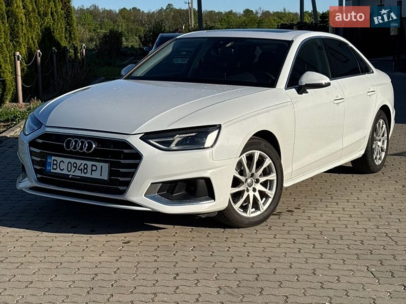 Седан Audi A4 2019 в Львові