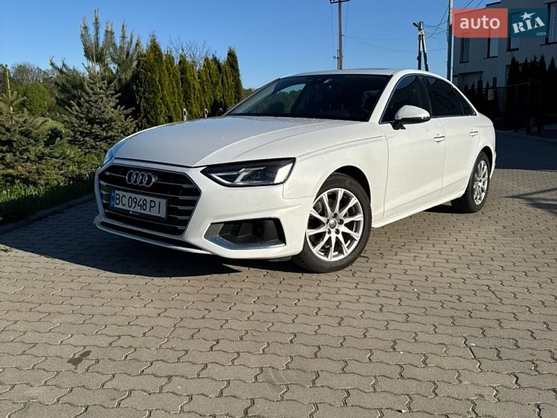 Седан Audi A4 2019 в Львові