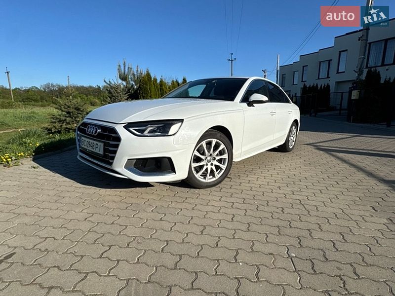 Седан Audi A4 2019 в Львові