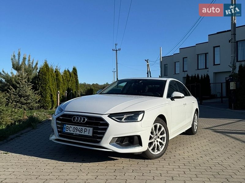 Седан Audi A4 2019 в Львові