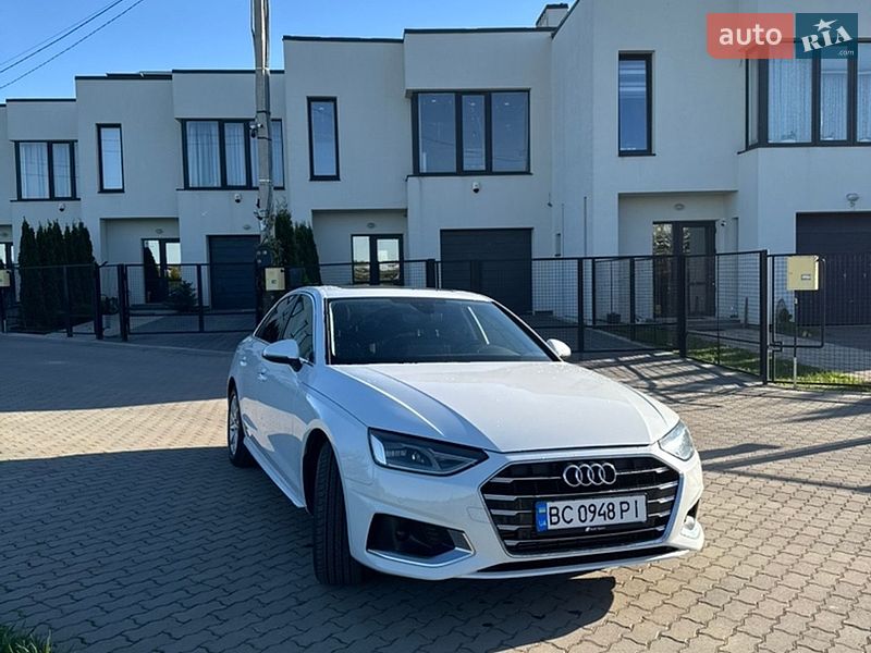 Седан Audi A4 2019 в Львові