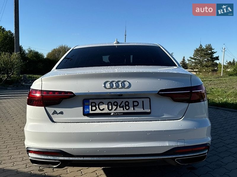 Седан Audi A4 2019 в Львові