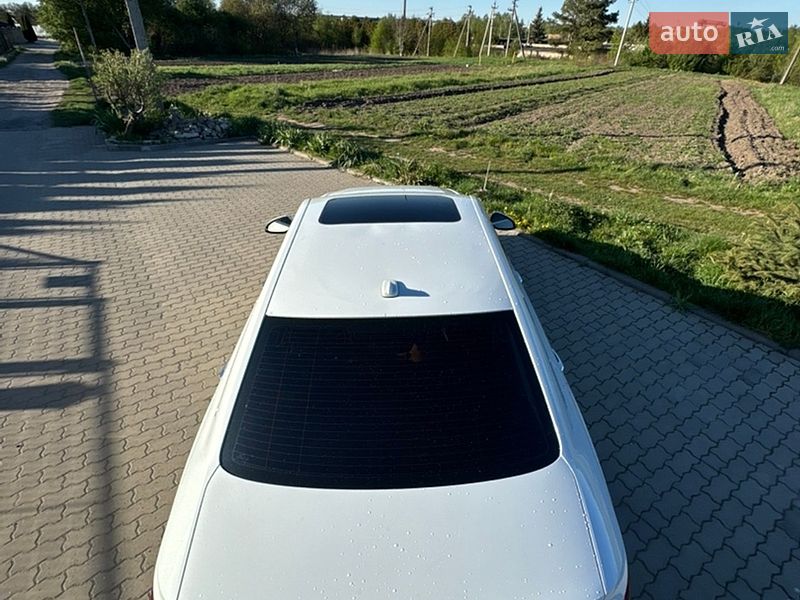 Седан Audi A4 2019 в Львові