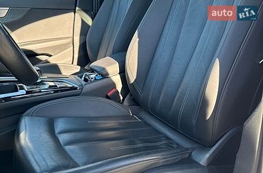 Седан Audi A4 2019 в Львові