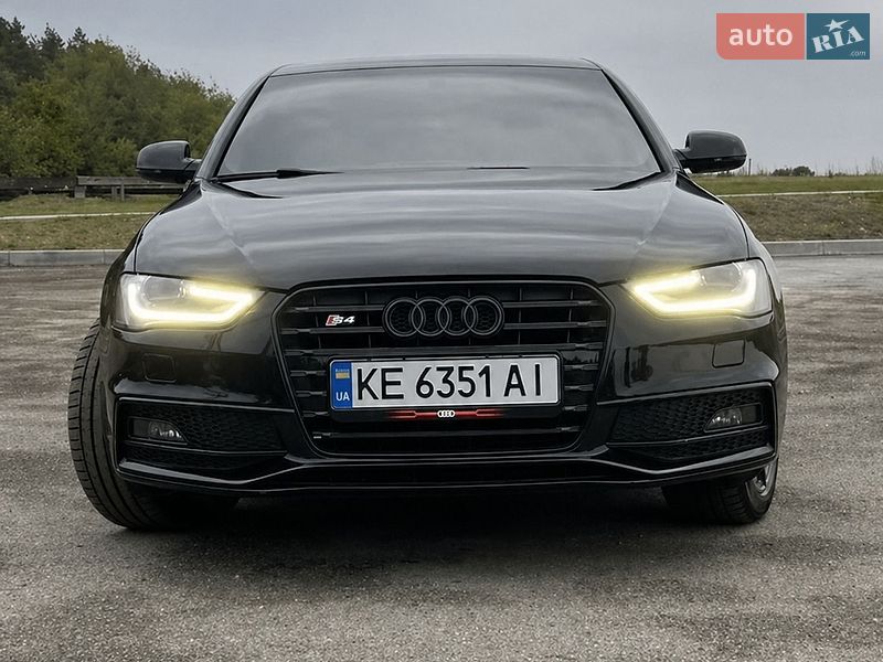 Седан Audi A4 2014 в Лозовой фото 5 Седан Audi A4 2014 в Лозовой