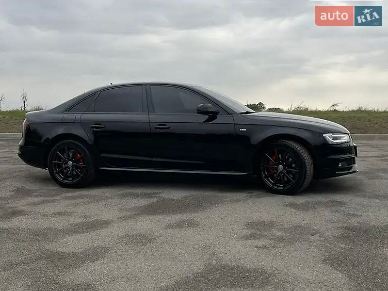 Седан Audi A4 2014 в Лозовой фото 3 Седан Audi A4 2014 в Лозовой