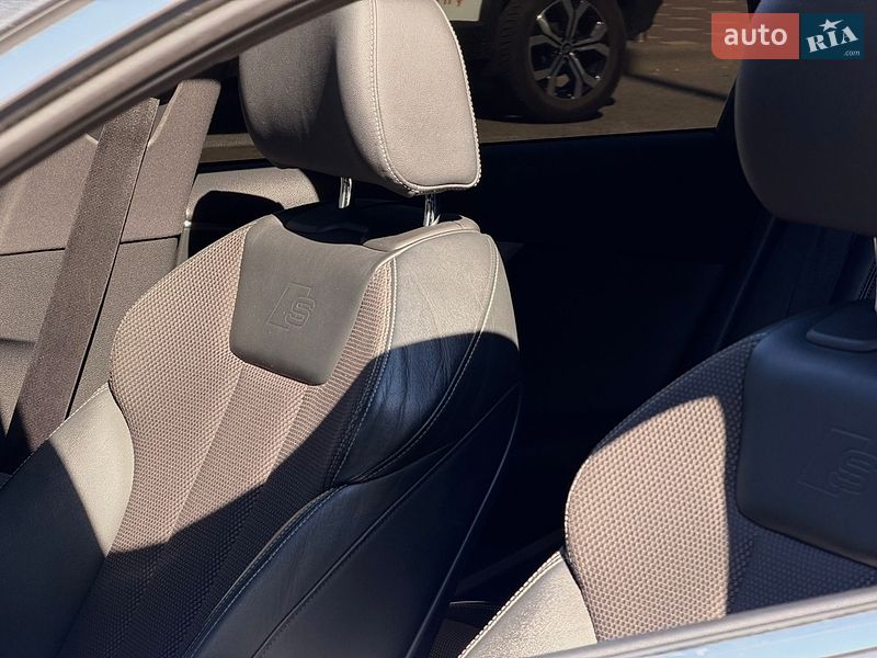 Універсал Audi A4 2016 в Києві фото 25 Універсал Audi A4 2016 в Києві