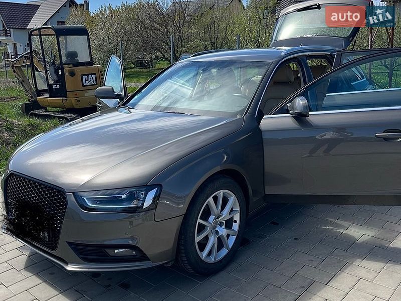 Універсал Audi A4 2013 в Чернівцях