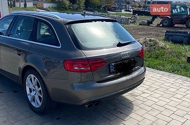 Універсал Audi A4 2013 в Чернівцях