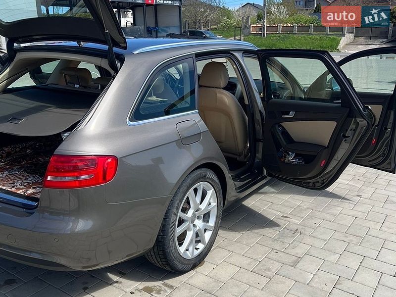 Універсал Audi A4 2013 в Чернівцях