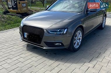 Універсал Audi A4 2013 в Чернівцях
