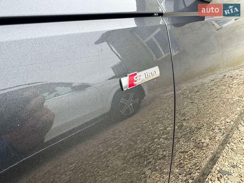 Седан Audi A4 2018 в Львові