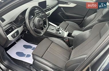 Седан Audi A4 2018 в Львові