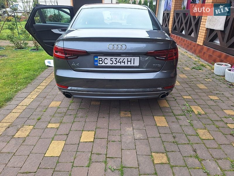 Седан Audi A4 2018 в Львові