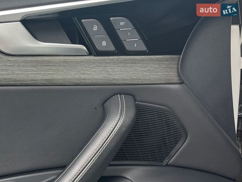 Седан Audi A4 2022 в Киеве фото 12 Седан Audi A4 2022 в Киеве