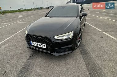 Седан Audi A4 2017 в Львове