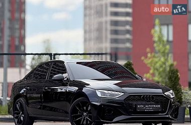 Audi A4  2021