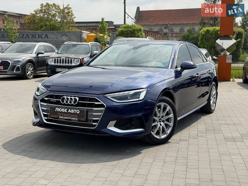 Седан Audi A4 2021 в Львове