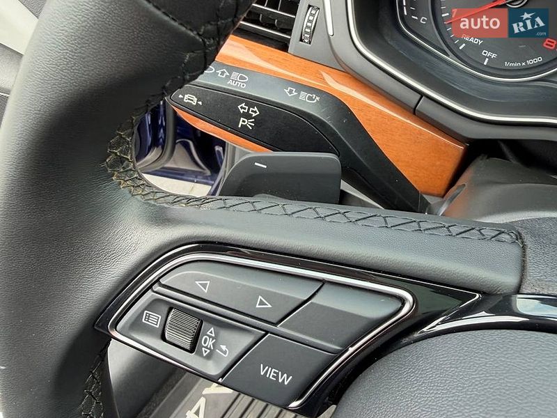 Седан Audi A4 2021 в Львове