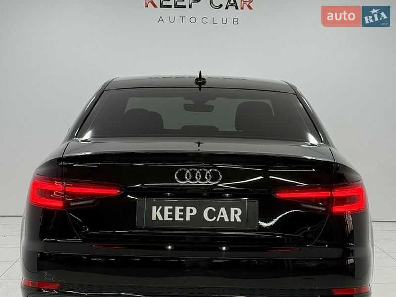 Седан Audi A4 2017 в Одесі