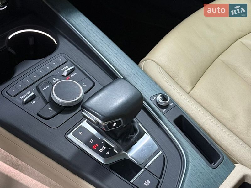Седан Audi A4 2017 в Одесі