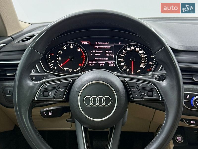 Седан Audi A4 2017 в Одесі