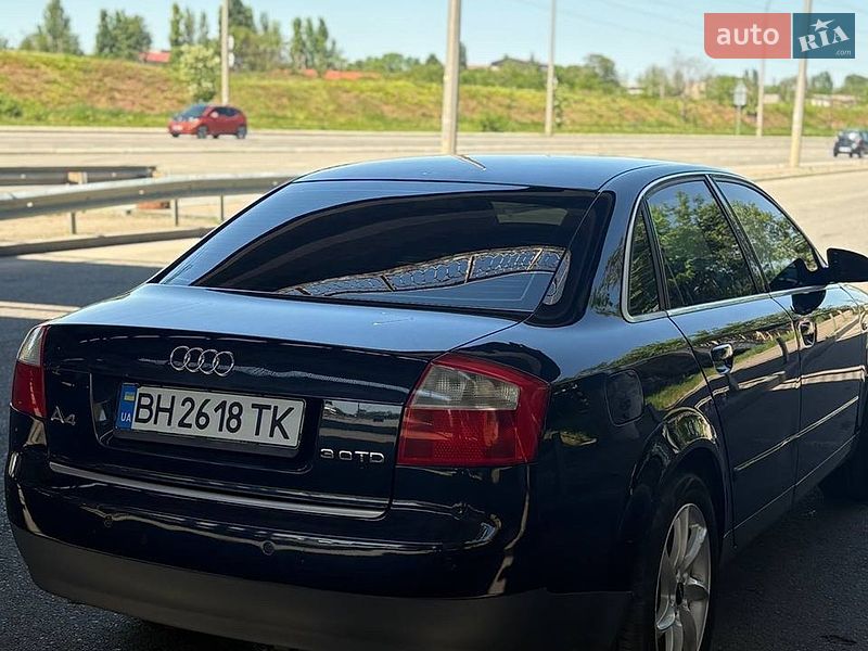 Седан Audi A4 2001 в Одессе