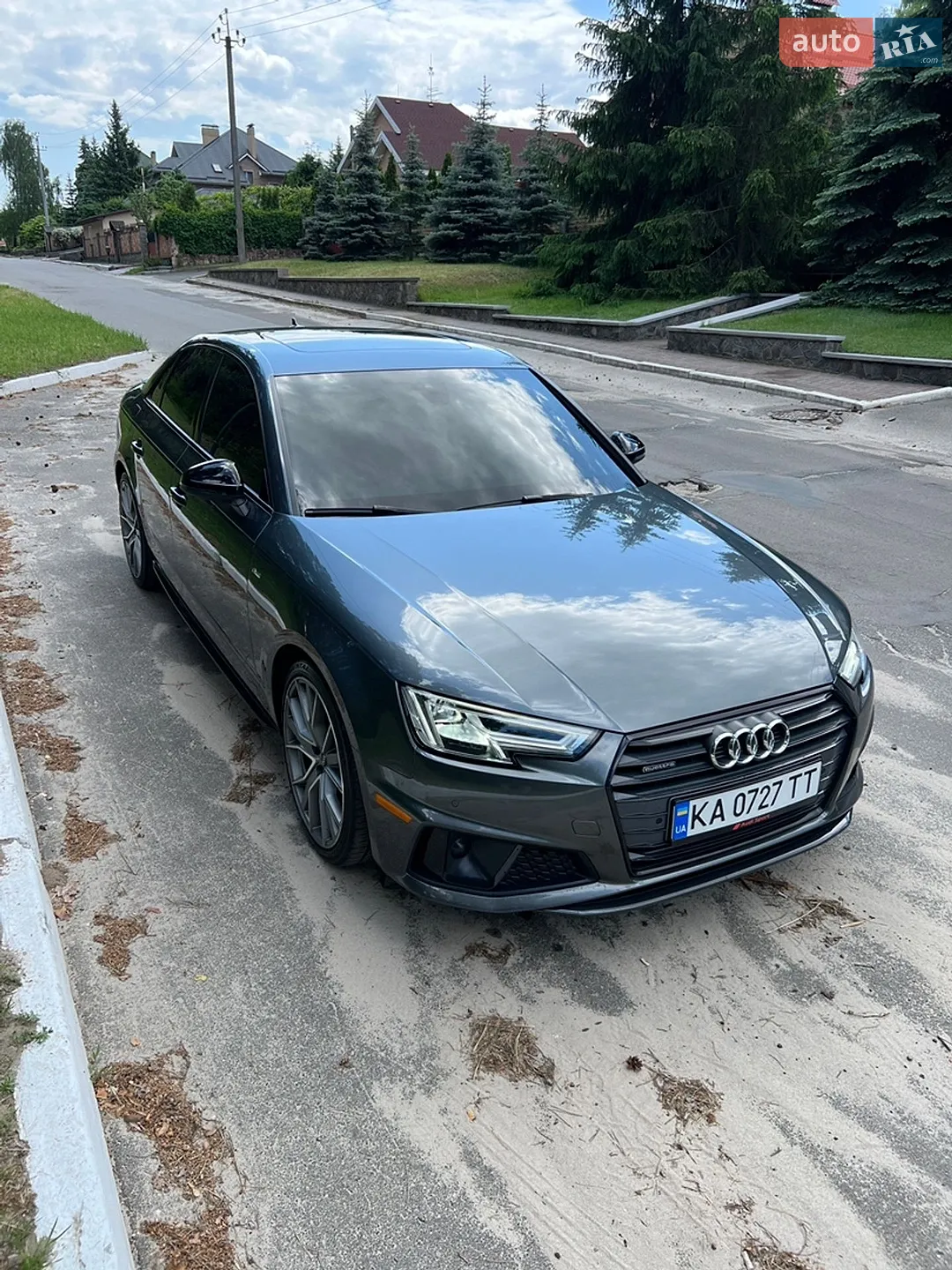 Audi A4 2019 VIN WAUENAF42KN007834 фото оголошення 3 з 5