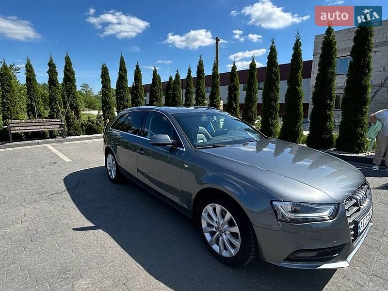 Універсал Audi A4 2011 в Надвірній