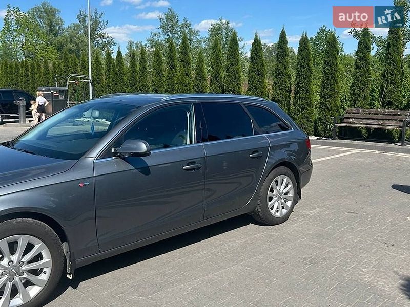 Універсал Audi A4 2011 в Надвірній