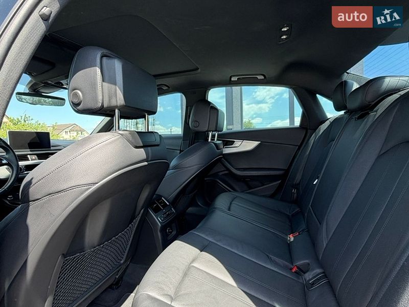 Седан Audi A4 2017 в Львові