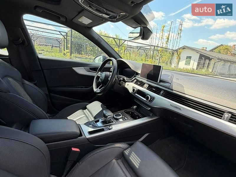 Седан Audi A4 2017 в Львові