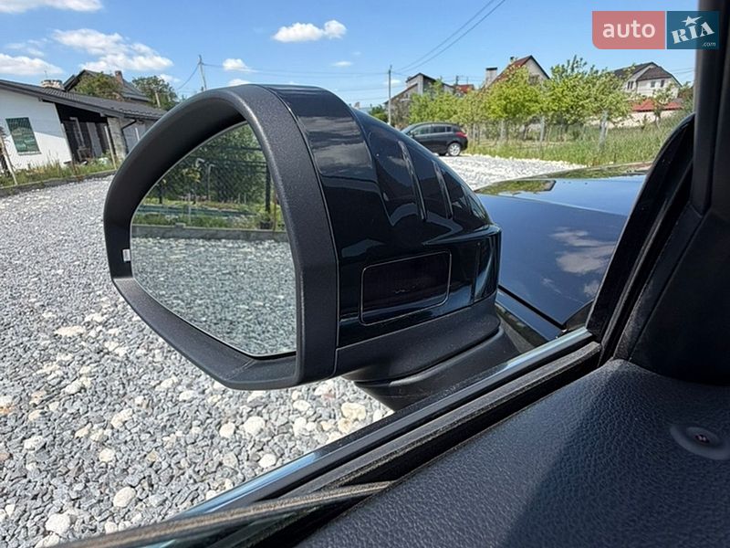 Седан Audi A4 2017 в Львові