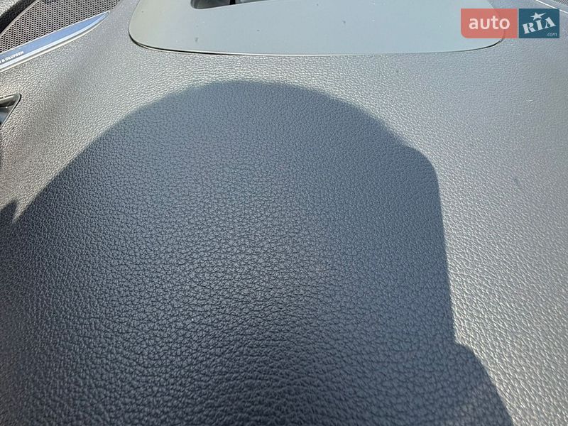Седан Audi A4 2017 в Львові