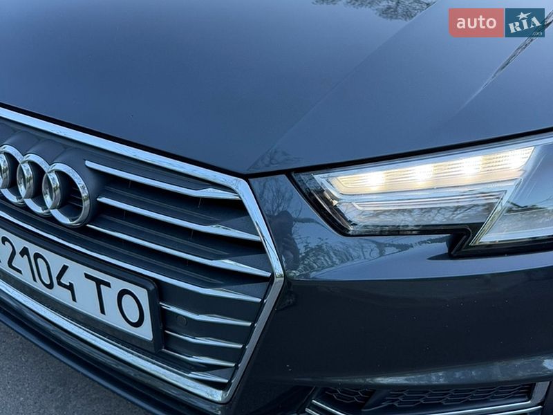 Седан Audi A4 2018 в Одессе