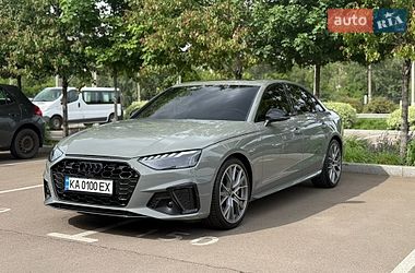 Седан Audi A4 2021 в Києві