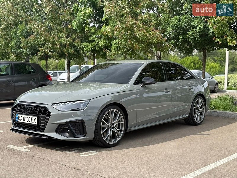 Седан Audi A4 2021 в Києві