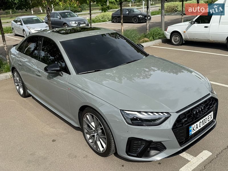 Седан Audi A4 2021 в Києві