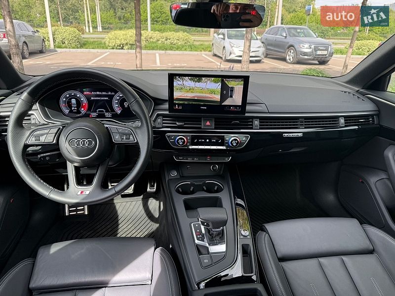 Седан Audi A4 2021 в Києві
