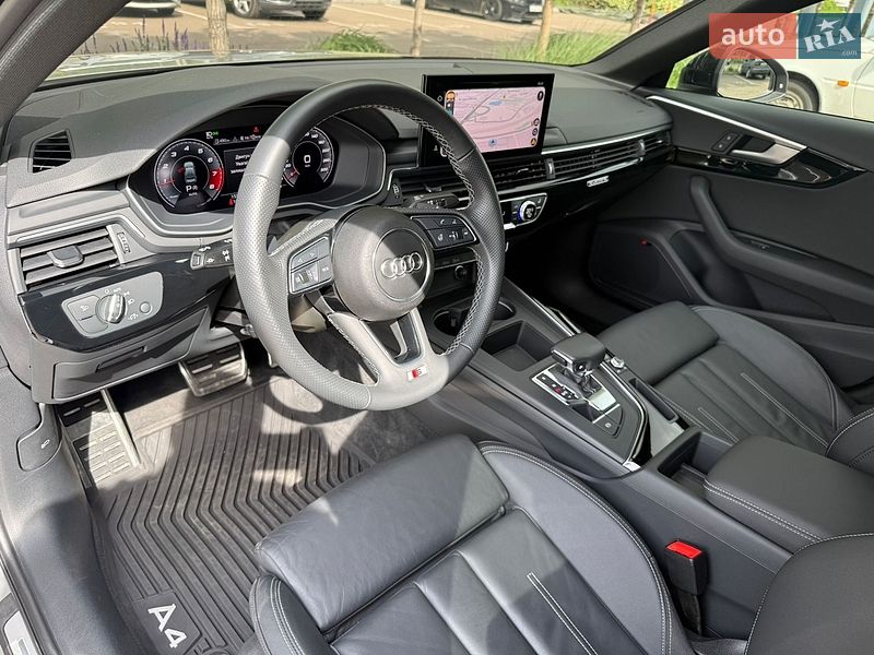 Седан Audi A4 2021 в Києві
