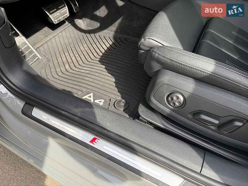 Седан Audi A4 2021 в Києві