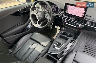 Седан Audi A4 2021 в Києві