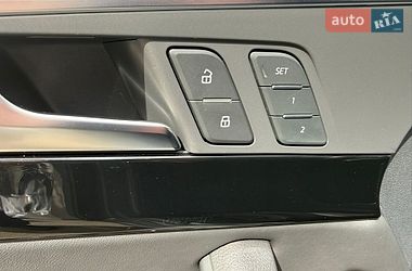 Седан Audi A4 2021 в Києві
