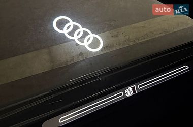 Седан Audi A4 2021 в Києві