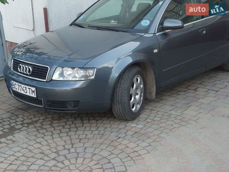 Седан Audi A4 2001 в Львове