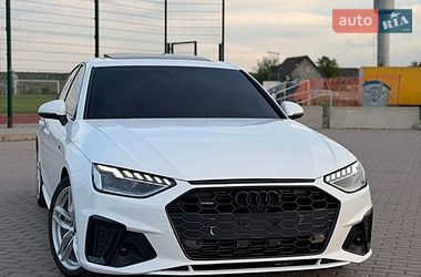 Audi A4  2023