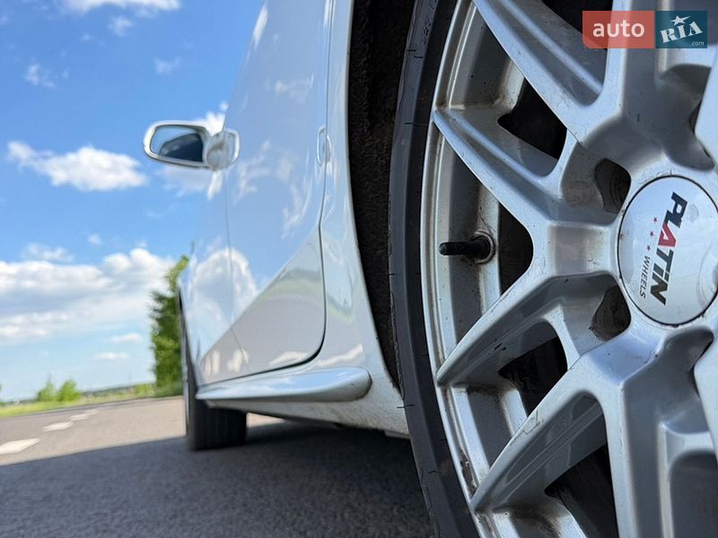 Универсал Audi A4 2014 в Нововолынске