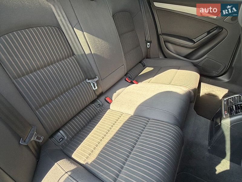 Универсал Audi A4 2014 в Нововолынске